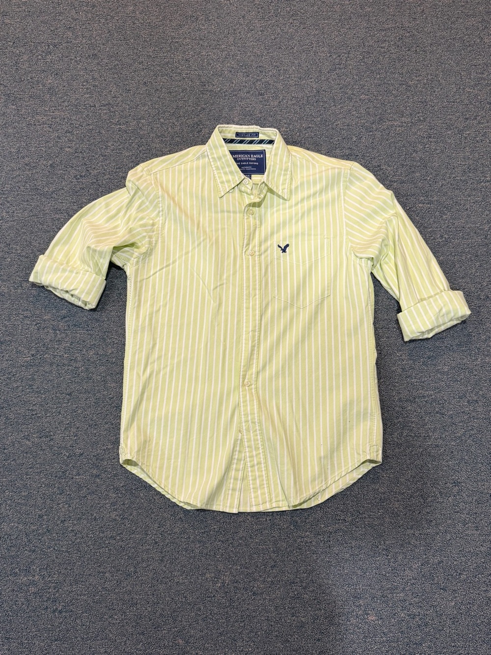 American Eagle Outfitters Men’s light green Stripe Button-Down Shirt